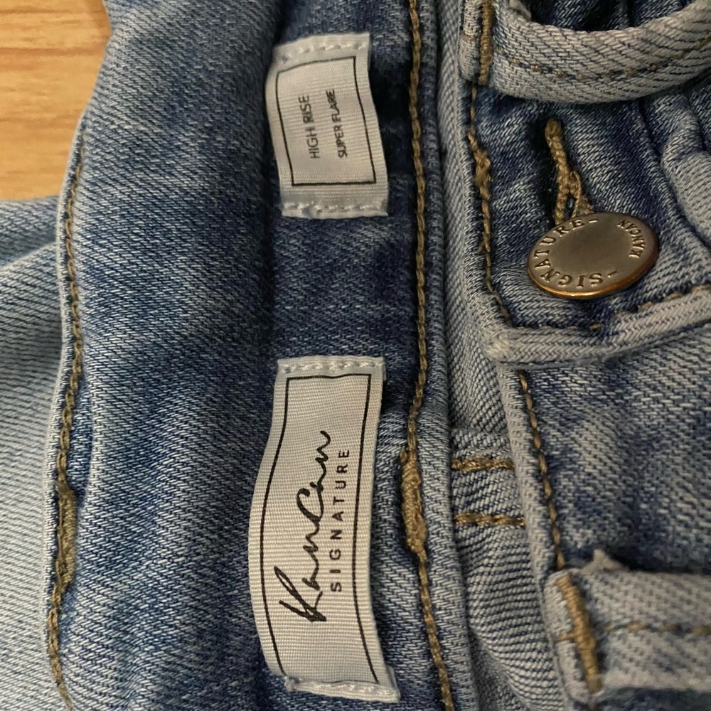 Women’s KanCan Light Blue Flare/Wide Leg Jean, Size 24 - Picture 4 of 5